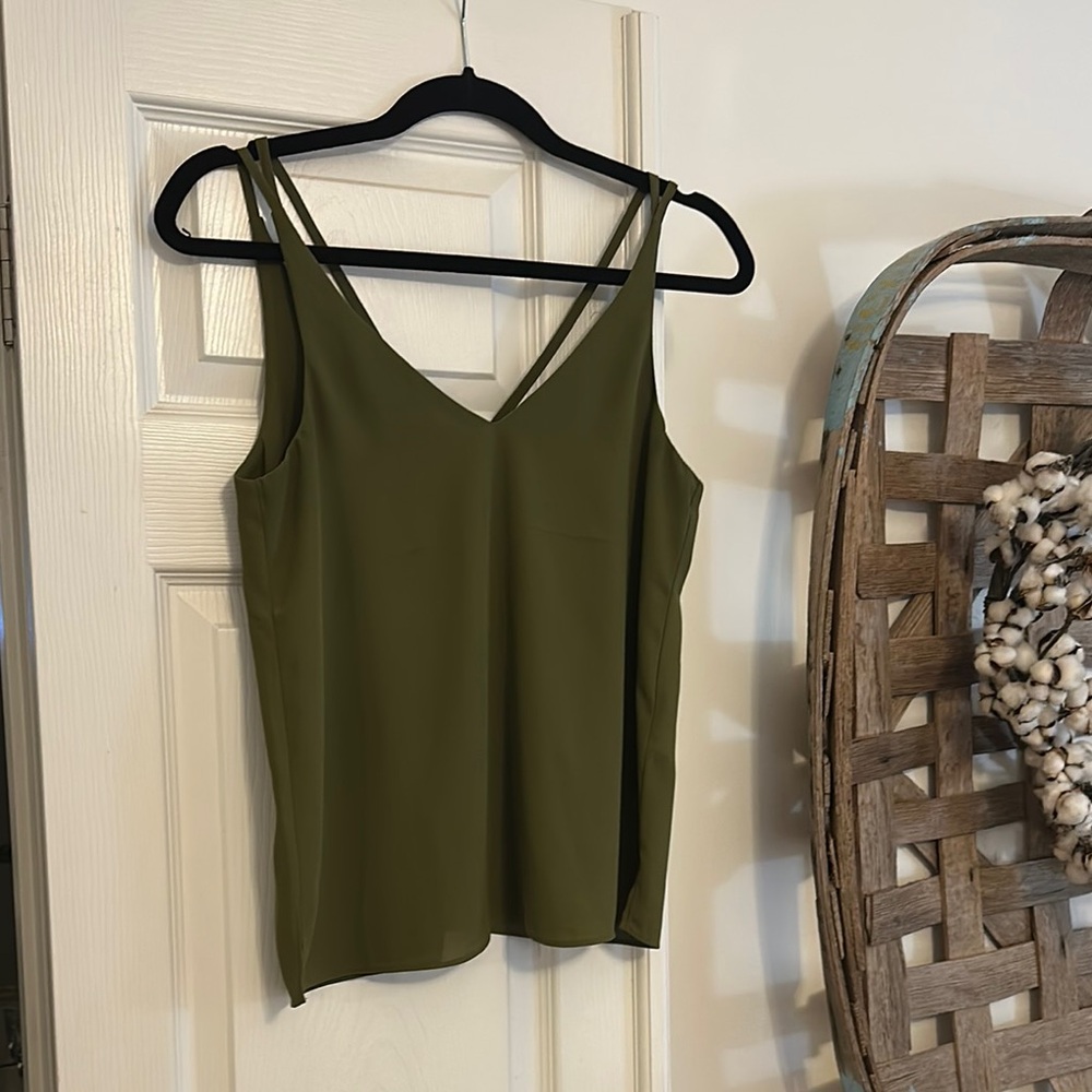 NWOT Olive Green Topshop Women's V-Neck Tank